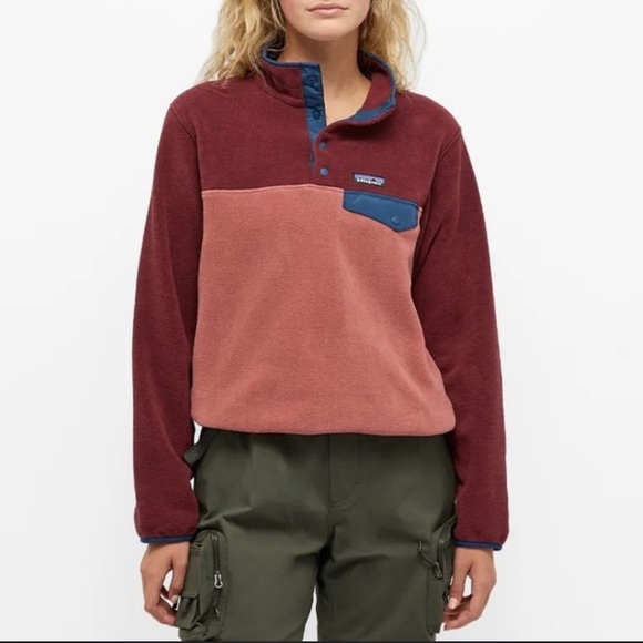 Patagonia Tops - Patagonia Women's Lightweight Synchilla Snap-T Fleece Pullover (Roseship) Retro